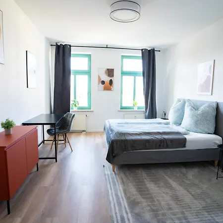 Familienwohnung Am Sonnenberg Апартаменты Хемниц